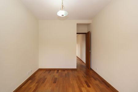 Casa para alugar com 231m², 4 quartos e 4 vagasSuíte 2