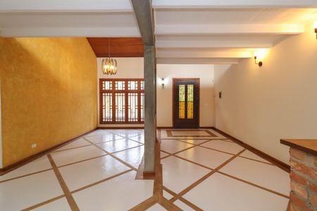 Casa para alugar com 231m², 4 quartos e 4 vagasSala