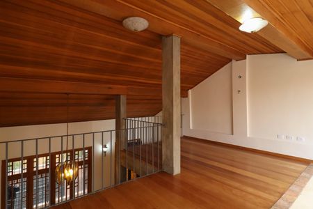 Casa para alugar com 231m², 4 quartos e 4 vagasMezanino