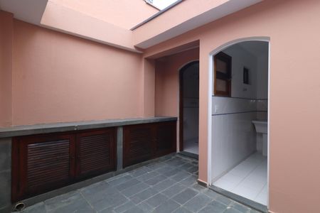 Casa para alugar com 231m², 4 quartos e 4 vagasÁrea de Serviço