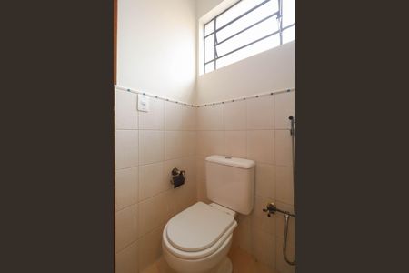 Casa para alugar com 231m², 4 quartos e 4 vagasBanheiro da Suíte 1