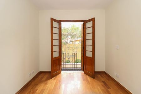 Casa para alugar com 231m², 4 quartos e 4 vagasSuíte 2