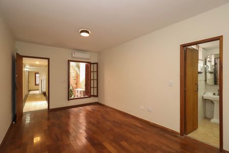 Casa para alugar com 231m², 4 quartos e 4 vagasSuíte 3