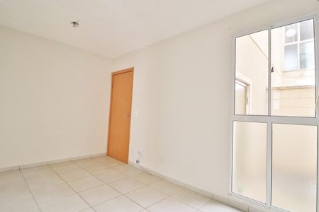 Sala de apartamento para alugar com 2 quartos, 40m² em Jardim Patricia, Uberlândia