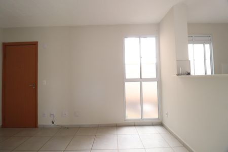 Sala de apartamento para alugar com 2 quartos, 40m² em Jardim Patricia, Uberlândia