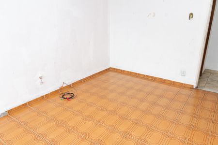 Casa para alugar com 105m², 2 quartos e 2 vagasSala