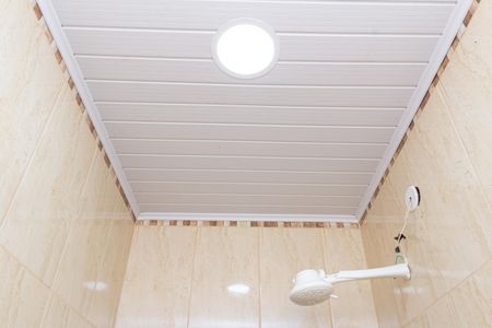 Casa para alugar com 105m², 2 quartos e 2 vagasBanheiro