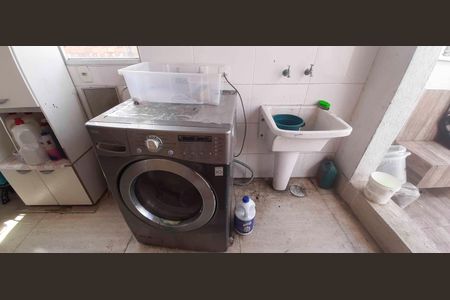 Casa à venda com 300m², 5 quartos e 2 vagas