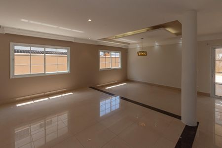 Casa de condomínio para alugar com 300m², 3 quartos e 2 vagas Casa de condomínio para alugar com 300m², 3 quartos e 2 vagasSala de Estar/Jantar