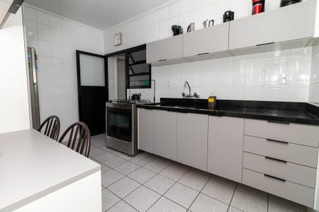 Apartamento à venda com 110m², 3 quartos e 2 vagasCozinha