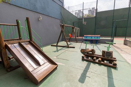 Apartamento à venda com 110m², 3 quartos e 2 vagasÁrea comum - Playground