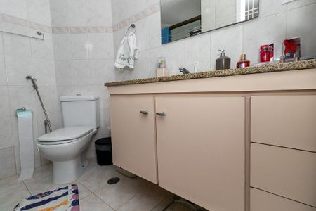 Apartamento à venda com 110m², 3 quartos e 2 vagasBanheiro da Suíte
