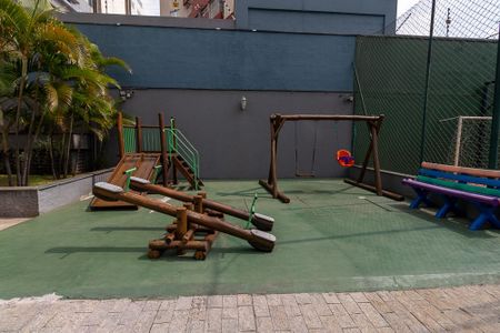 Apartamento à venda com 110m², 3 quartos e 2 vagasÁrea comum - Playground