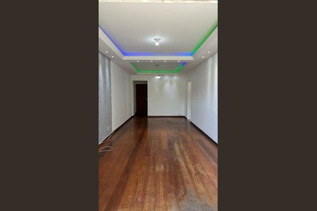 Apartamento para alugar com 143m², 3 quartos e 1 vagaQuarto