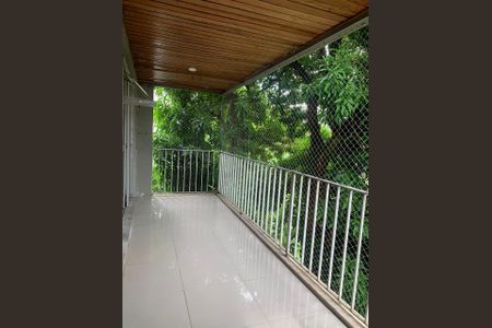 Apartamento para alugar com 143m², 3 quartos e 1 vagaVaranda