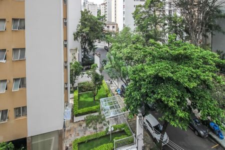 Apartamento à venda com 200m², 4 quartos e 3 vagasVaranda