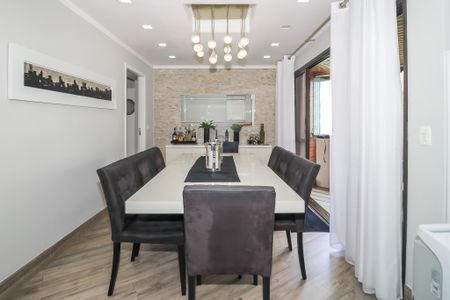 Apartamento à venda com 200m², 4 quartos e 3 vagasSala