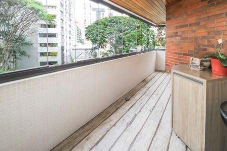 Apartamento à venda com 200m², 4 quartos e 3 vagasVaranda