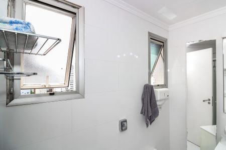 Apartamento à venda com 200m², 4 quartos e 3 vagasBanheiro da Suíte 1