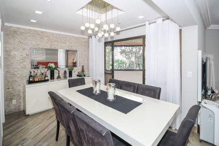 Apartamento à venda com 200m², 4 quartos e 3 vagasSala