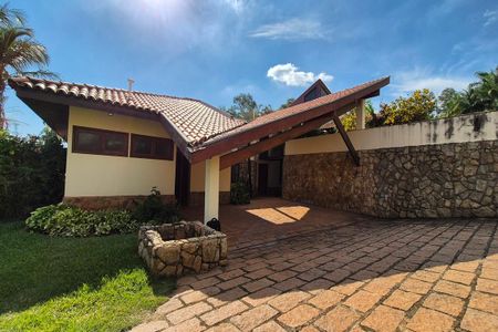 Casa de condomínio para alugar com 570m², 5 quartos e 9 vagasGaragem 