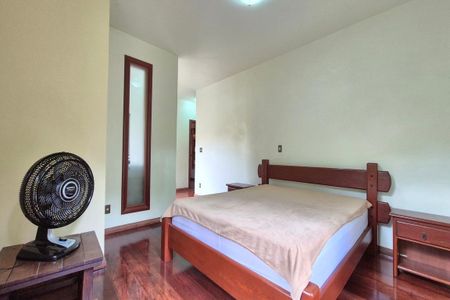 Casa de condomínio para alugar com 570m², 5 quartos e 9 vagasQuarto 4 - Suíte