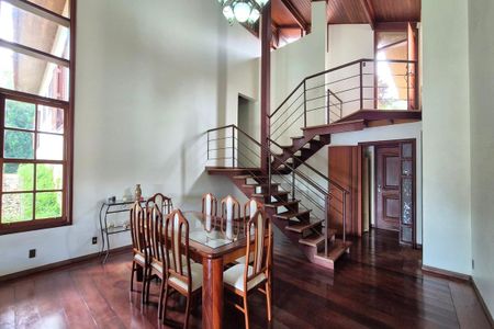 Casa de condomínio para alugar com 570m², 5 quartos e 9 vagasSala