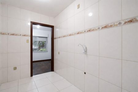 Cozinha  de apartamento à venda com 1 quarto, 34m² em Vila Ipiranga, Porto Alegre