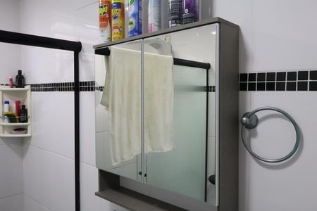 Casa à venda com 80m², 2 quartos e 2 vagasBanheiro