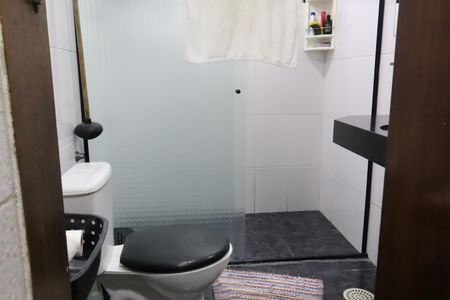 Banheiro de casa à venda com 2 quartos, 80m² em Vila Graciosa, São Paulo