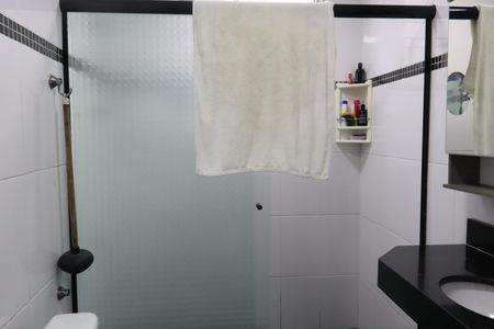 Banheiro de casa à venda com 2 quartos, 80m² em Vila Graciosa, São Paulo