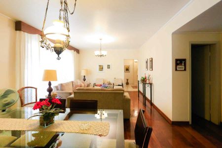 Casa à venda com 4 quartos, 294m² em Instituto de Previdencia, São Paulo