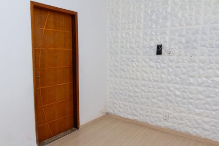 Casa para alugar com 100m², 2 quartos e 1 vaga Casa para alugar com 100m², 2 quartos e 1 vagaSala