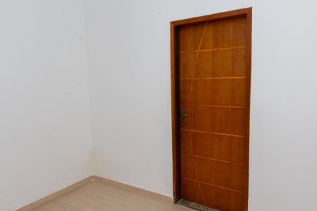 Casa para alugar com 100m², 2 quartos e 1 vaga Casa para alugar com 100m², 2 quartos e 1 vagaSala