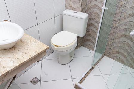 Casa para alugar com 100m², 2 quartos e 1 vaga Casa para alugar com 100m², 2 quartos e 1 vagaBanheiro 2