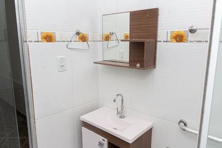 Casa para alugar com 100m², 2 quartos e 1 vaga Casa para alugar com 100m², 2 quartos e 1 vagaBanheiro da Suíte