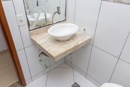 Casa para alugar com 100m², 2 quartos e 1 vaga Casa para alugar com 100m², 2 quartos e 1 vagaBanheiro 2