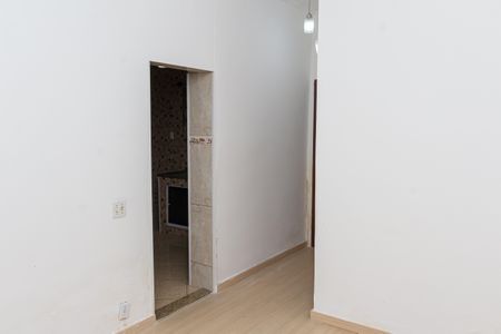 Casa para alugar com 100m², 2 quartos e 1 vaga Casa para alugar com 100m², 2 quartos e 1 vagaSala