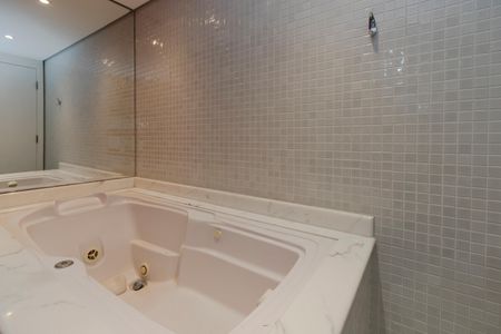 Apartamento para alugar com 86m², 1 quarto e 2 vagasBanheiro da Suíte