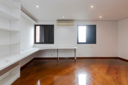 Apartamento para alugar com 86m², 1 quarto e 2 vagasSuíte