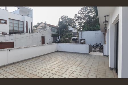 Casa à venda com 178m², 4 quartos e 4 vagasQuintal