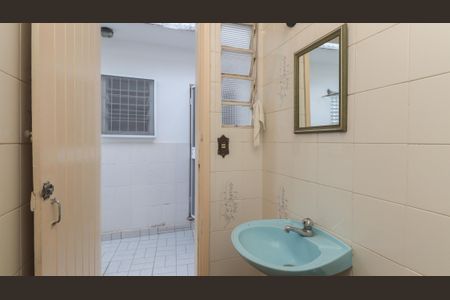 Casa à venda com 178m², 4 quartos e 4 vagasBanheiro de serviço