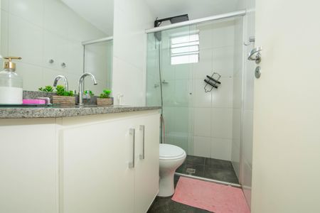 Apartamento à venda com 90m², 3 quartos e 2 vagas Apartamento à venda com 90m², 3 quartos e 2 vagasBANHEIRO2