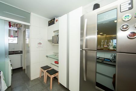 Apartamento à venda com 90m², 3 quartos e 2 vagas Apartamento à venda com 90m², 3 quartos e 2 vagasCOZINHA