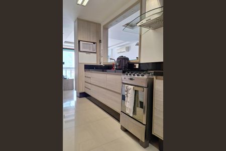 Apartamento à venda com 150m², 3 quartos e 1 vaga Apartamento à venda com 150m², 3 quartos e 1 vagaCozinha