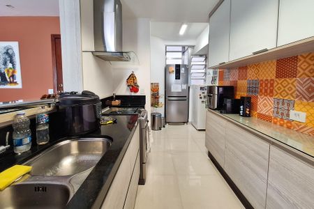 Apartamento à venda com 150m², 3 quartos e 1 vaga Apartamento à venda com 150m², 3 quartos e 1 vagaCozinha