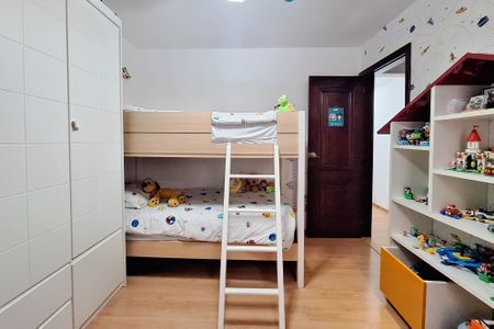 Apartamento à venda com 150m², 3 quartos e 1 vaga Apartamento à venda com 150m², 3 quartos e 1 vagaQuarto 1