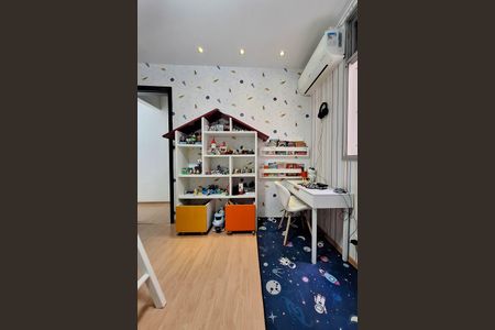 Apartamento à venda com 150m², 3 quartos e 1 vaga Apartamento à venda com 150m², 3 quartos e 1 vagaQuarto 1