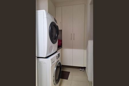 Apartamento à venda com 150m², 3 quartos e 1 vaga Apartamento à venda com 150m², 3 quartos e 1 vagaÁrea de Serviço