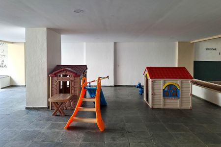 Apartamento à venda com 150m², 3 quartos e 1 vaga Apartamento à venda com 150m², 3 quartos e 1 vagaÁrea comum